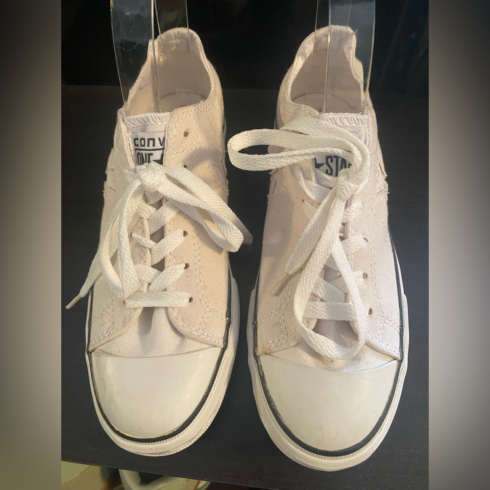 Women’s Size 8 Converse One Star White Low Top Sneakers NWB - Picture 2 of 8